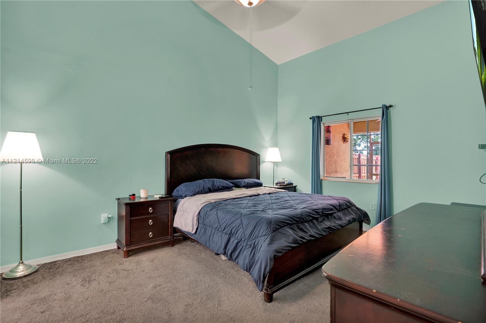 3262 NE 11th Dr Unit: 3262