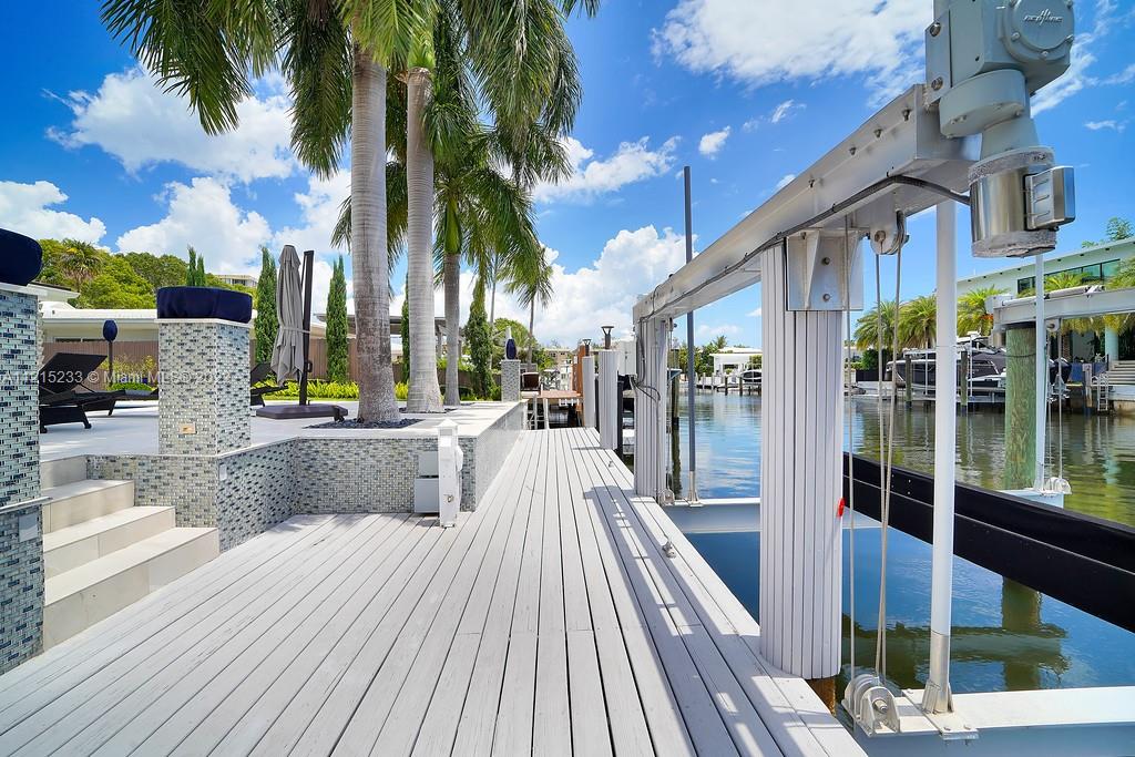 13195 Biscayne Island Ter