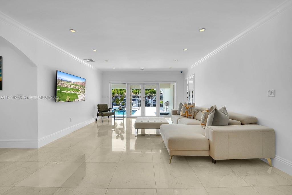 13195 Biscayne Island Ter
