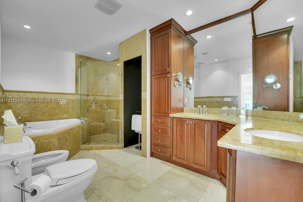13195 Biscayne Island Ter