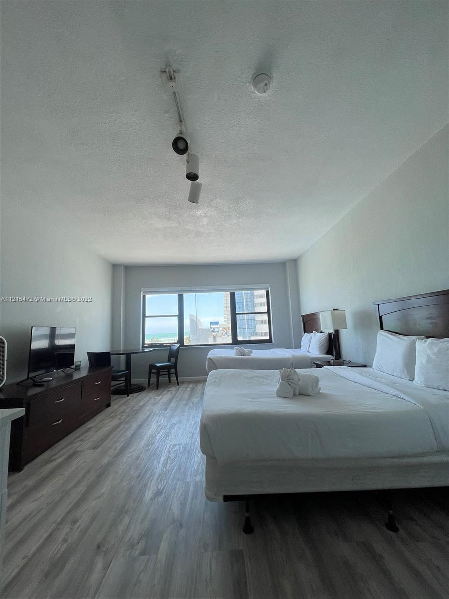 6345 Collins Ave Unit: 738