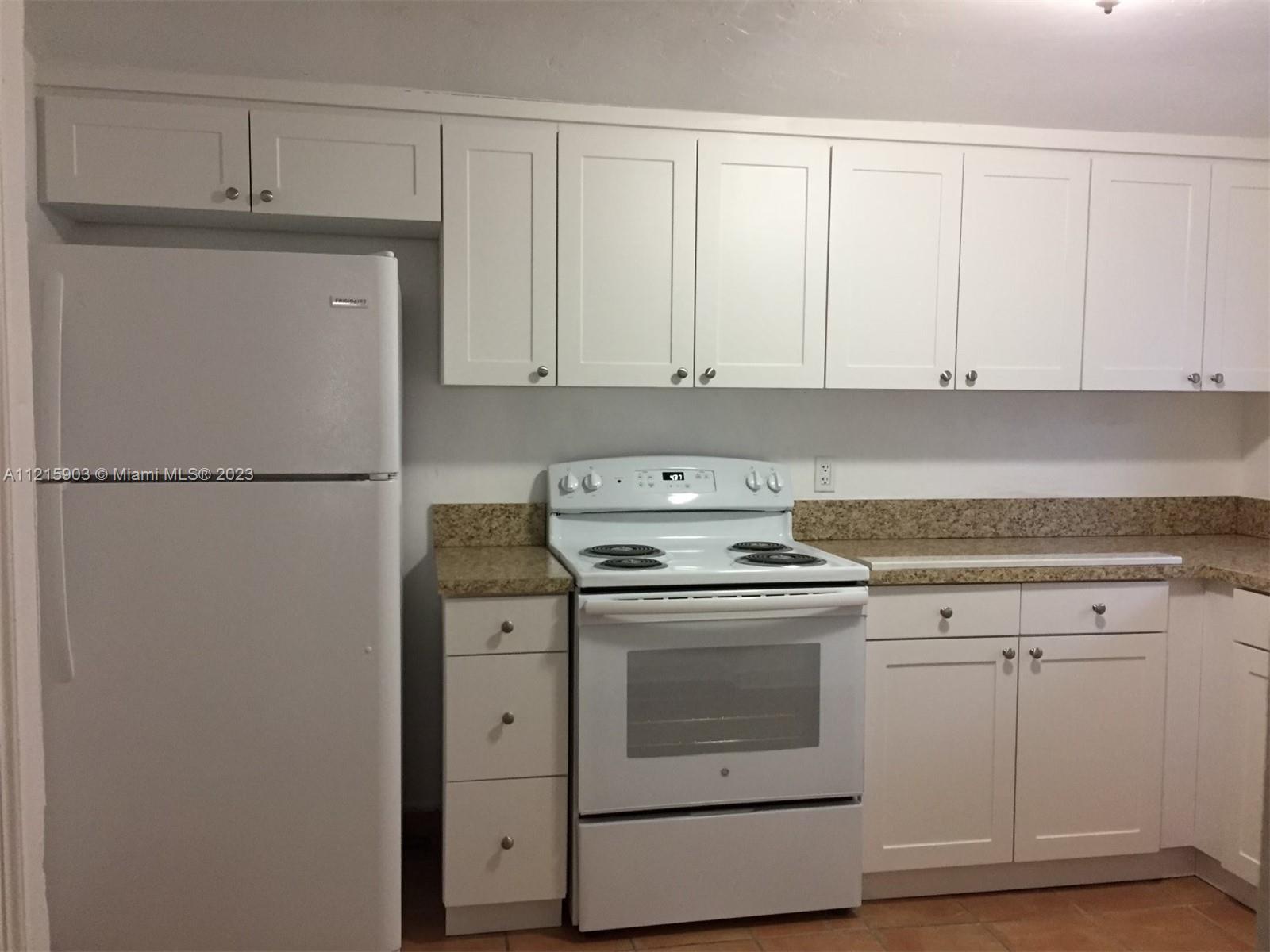 2430 SW 25th Ter