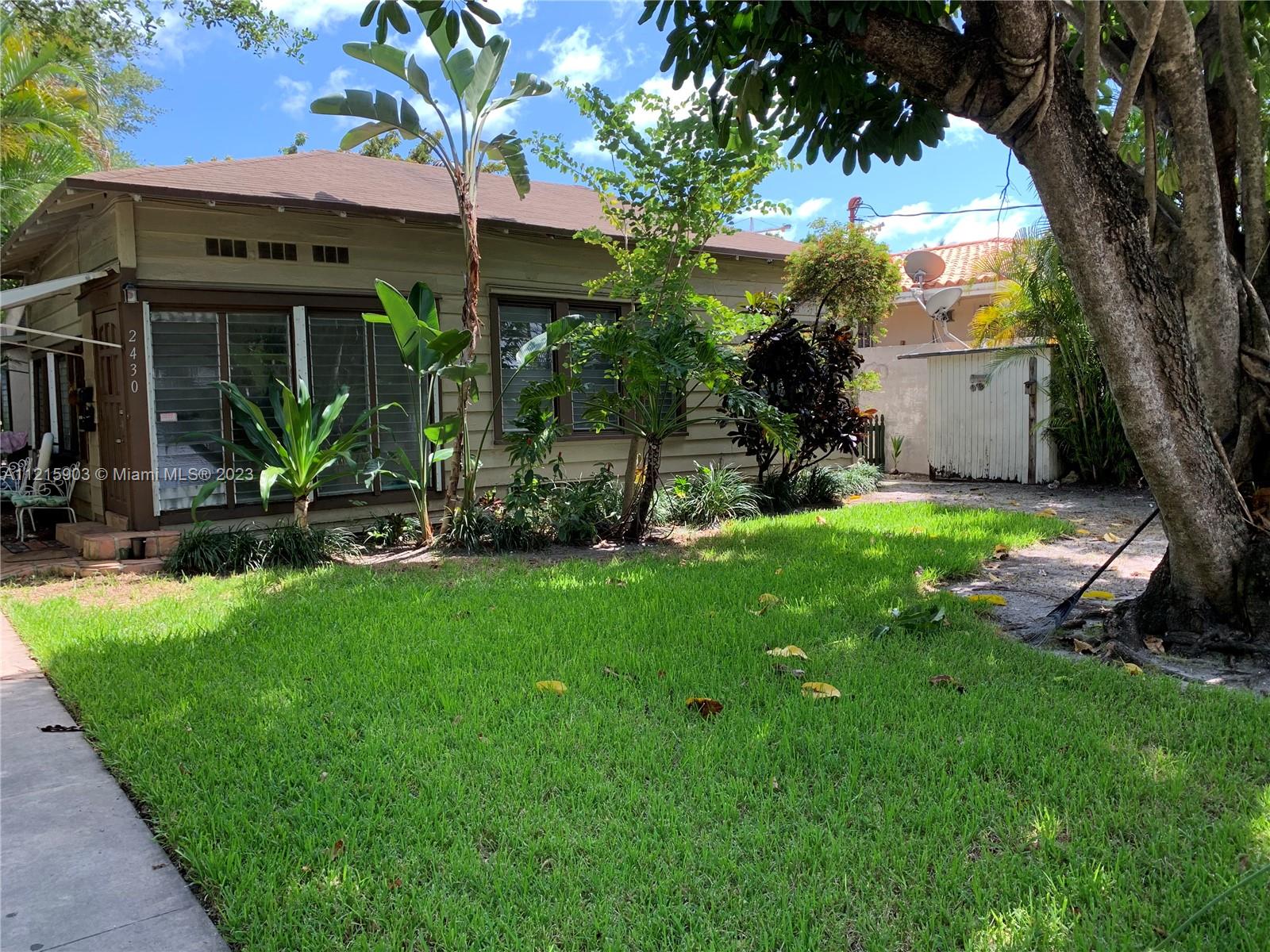 2430 SW 25th Ter