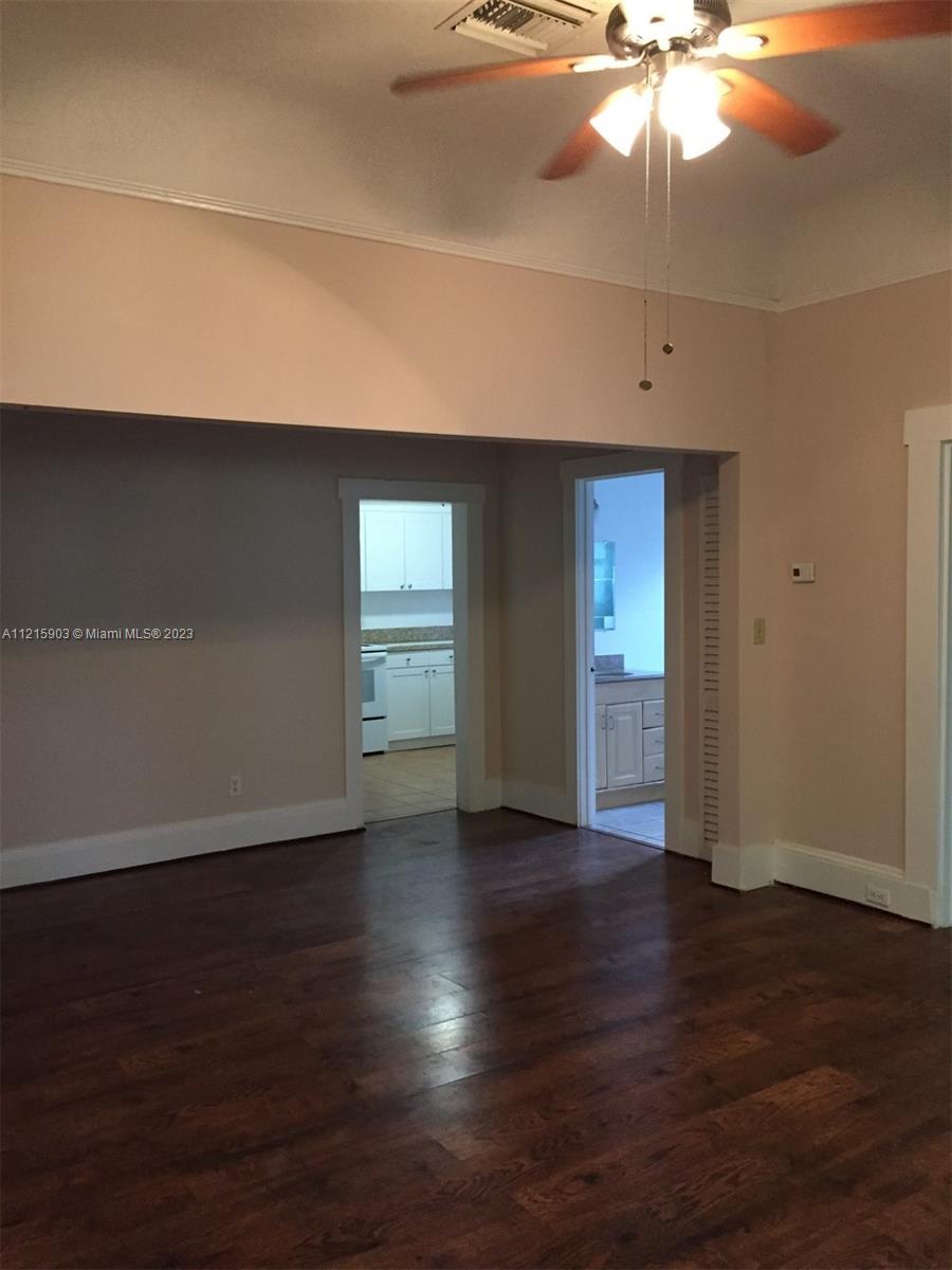 2430 SW 25th Ter