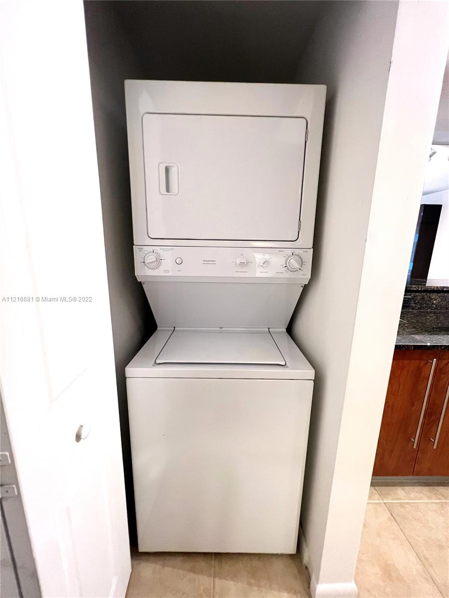 7350 SW 89th St Unit: 2108S