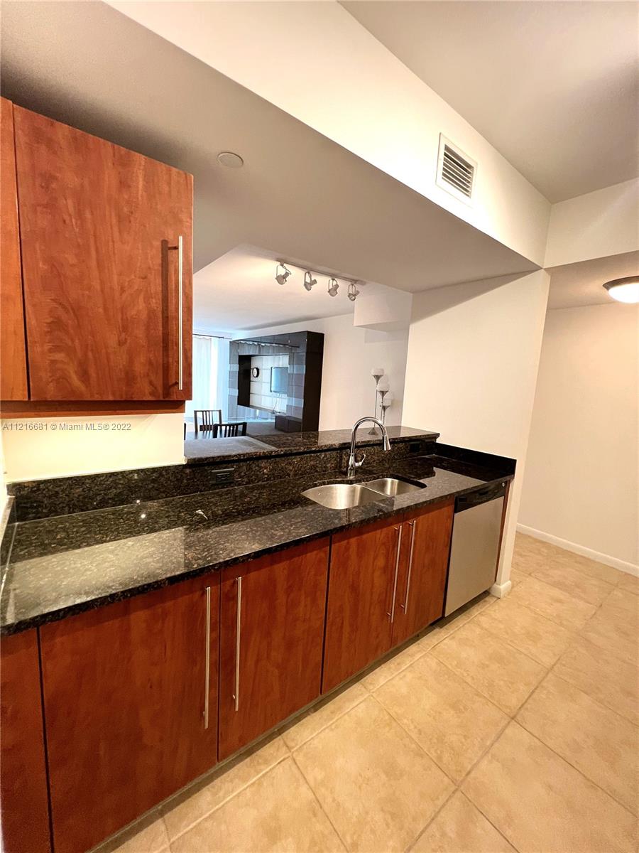 7350 SW 89th St Unit: 2108S