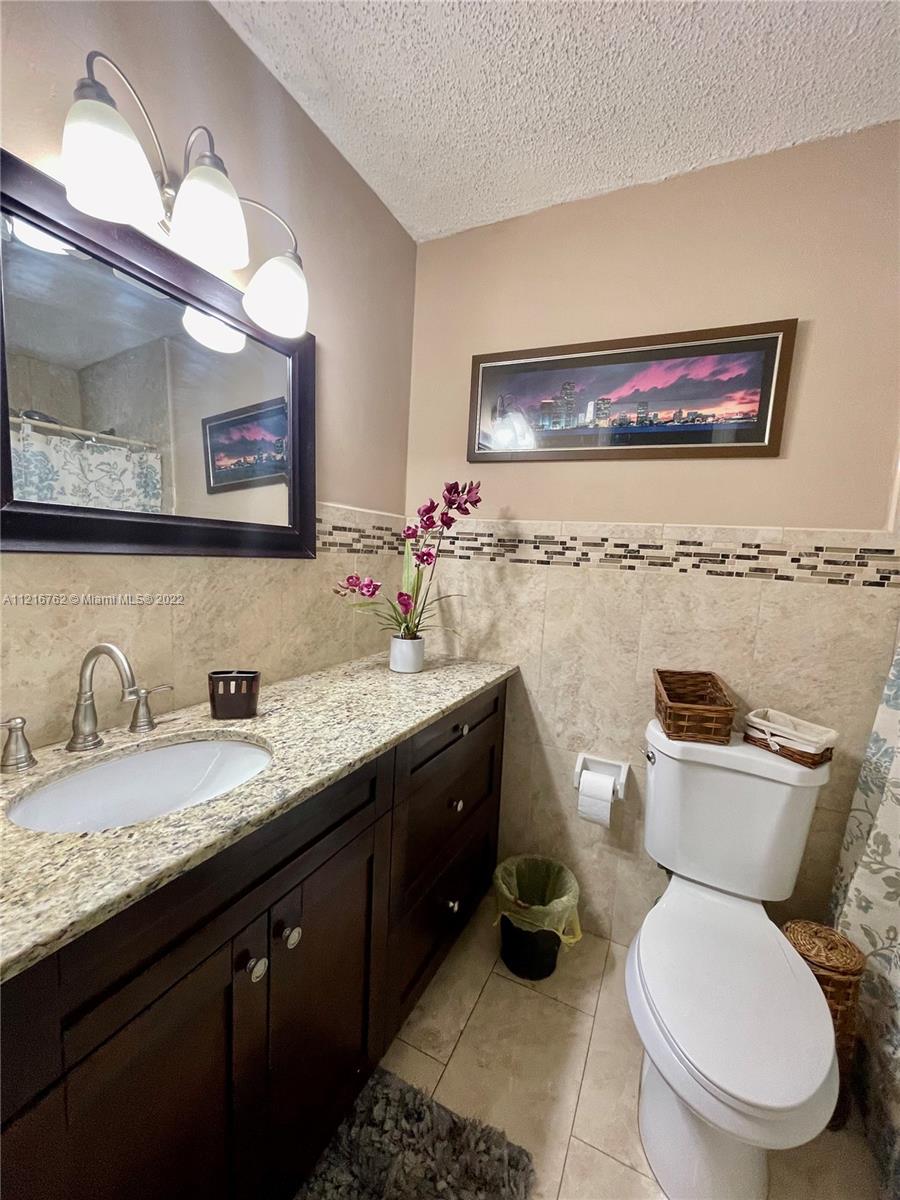 264 NW 61 Ave Unit: rear