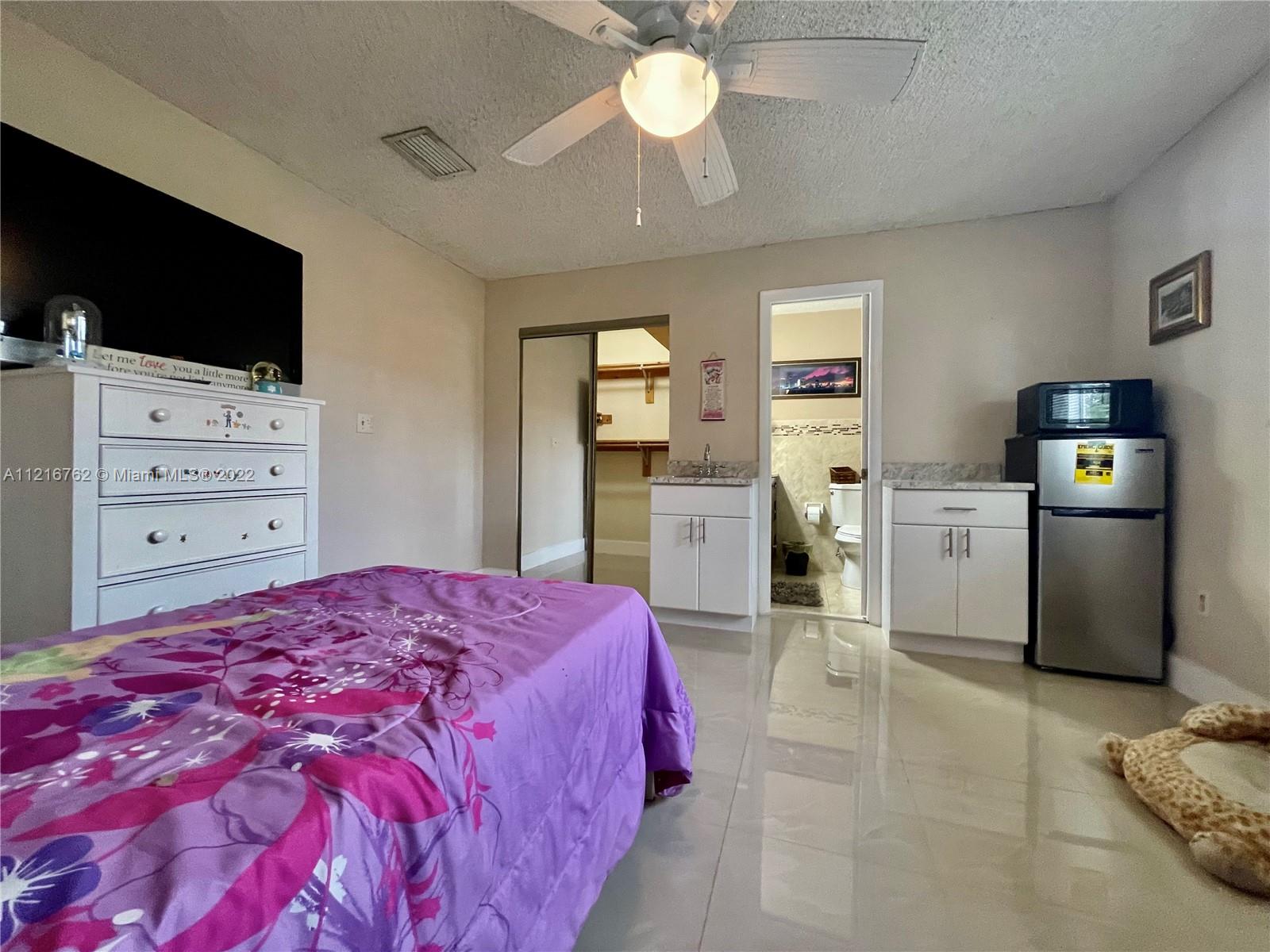 264 NW 61 Ave Unit: rear