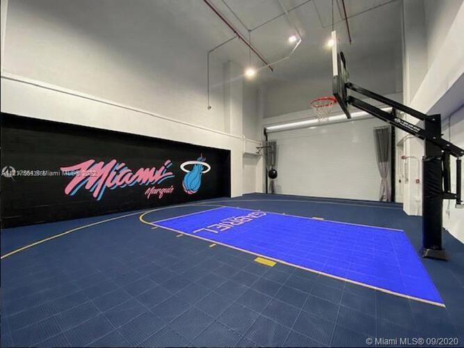 1100 Biscayne Blvd Unit: 5004