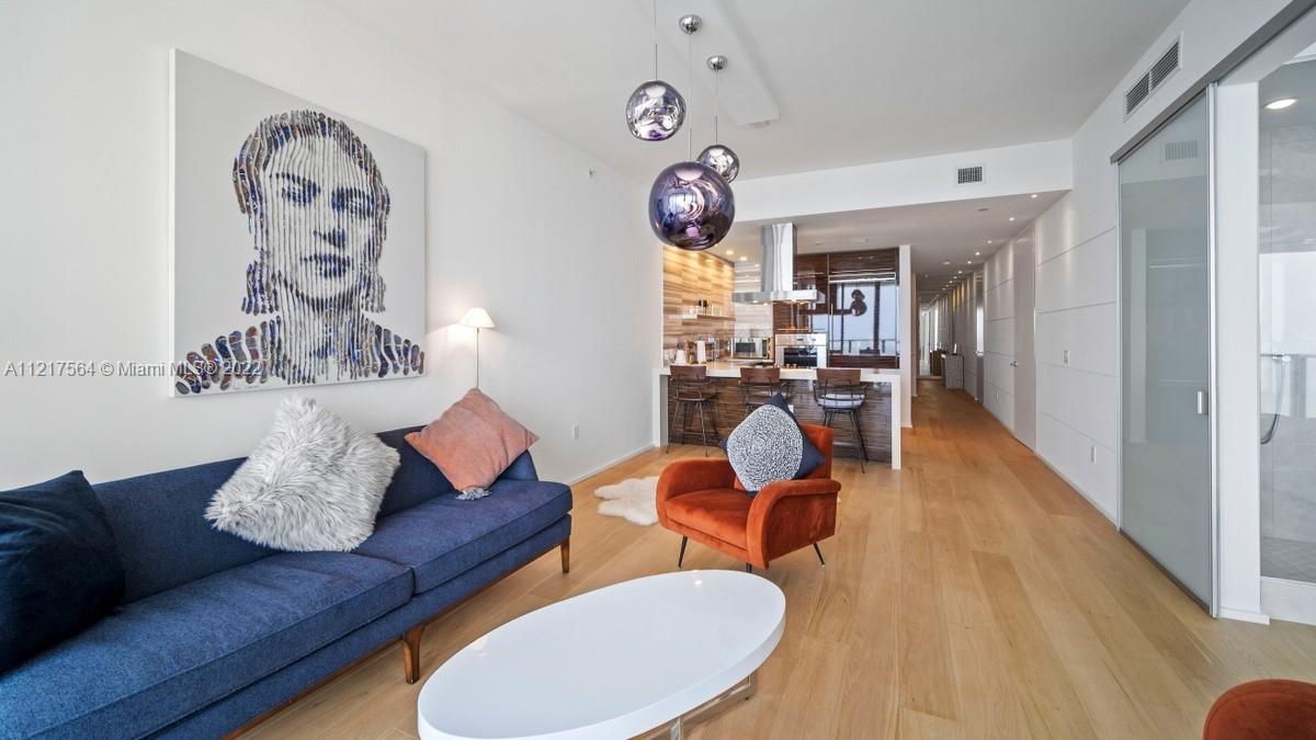 1100 Biscayne Blvd Unit: 5004