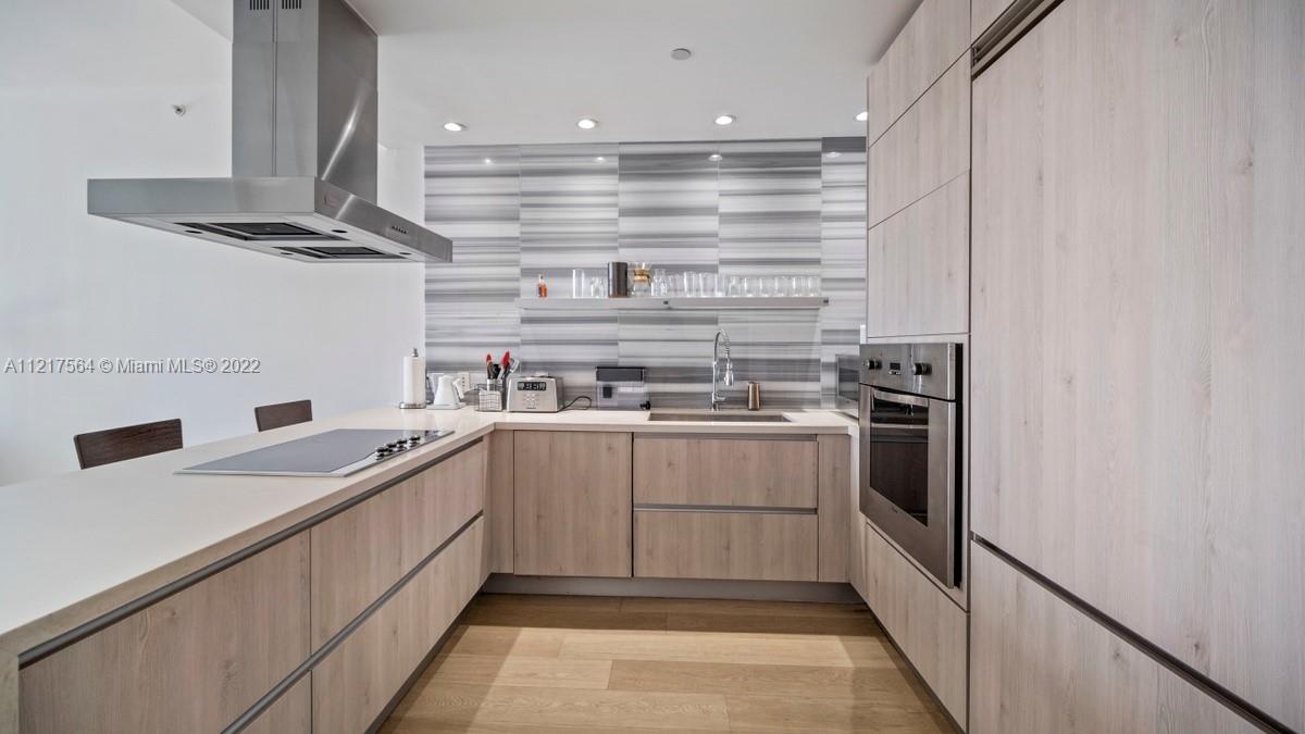 1100 Biscayne Blvd Unit: 5004