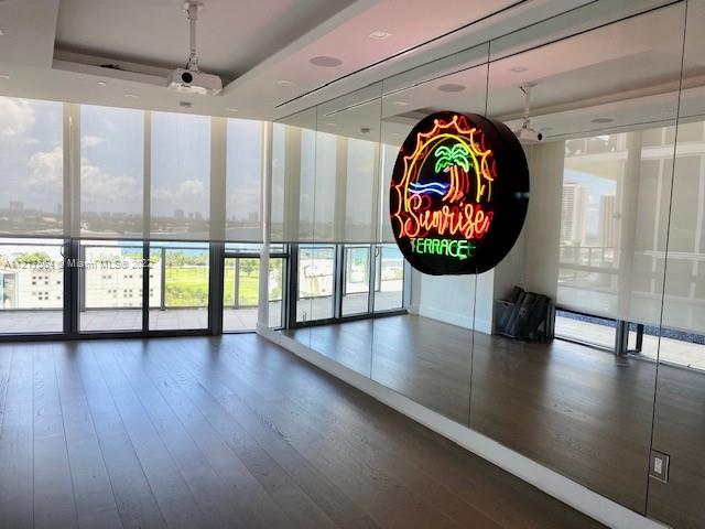 1100 Biscayne Blvd Unit: 5004