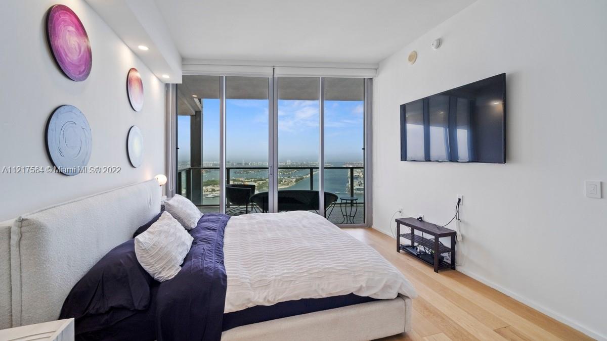 1100 Biscayne Blvd Unit: 5004