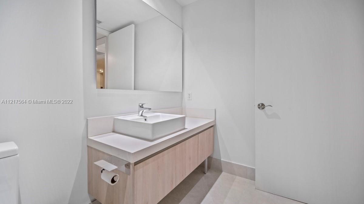 1100 Biscayne Blvd Unit: 5004