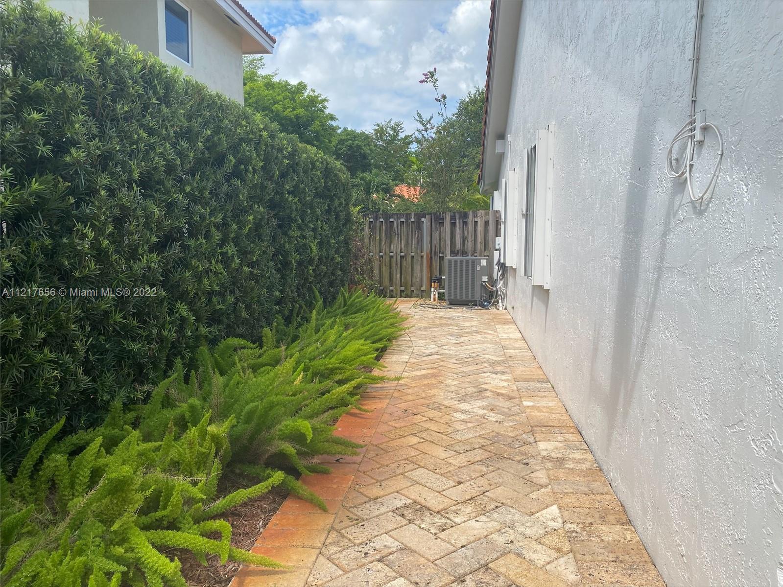 15327 SW 55th Ter
