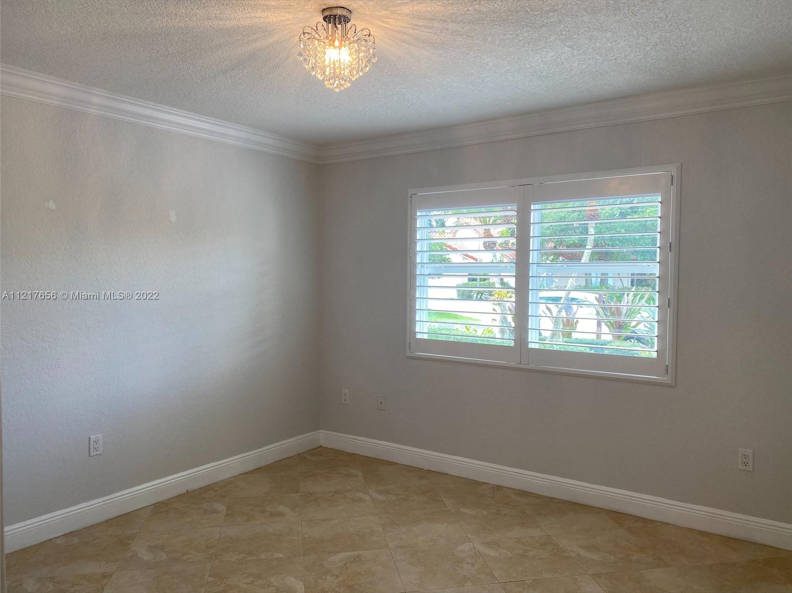 15327 SW 55th Ter