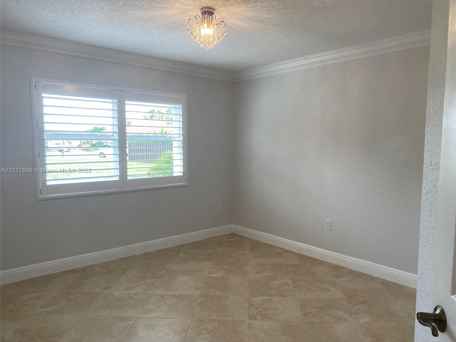 15327 SW 55th Ter