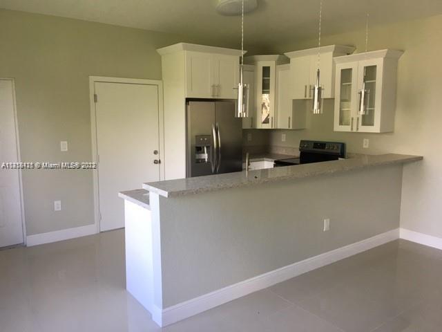 835 NW 1st Ave