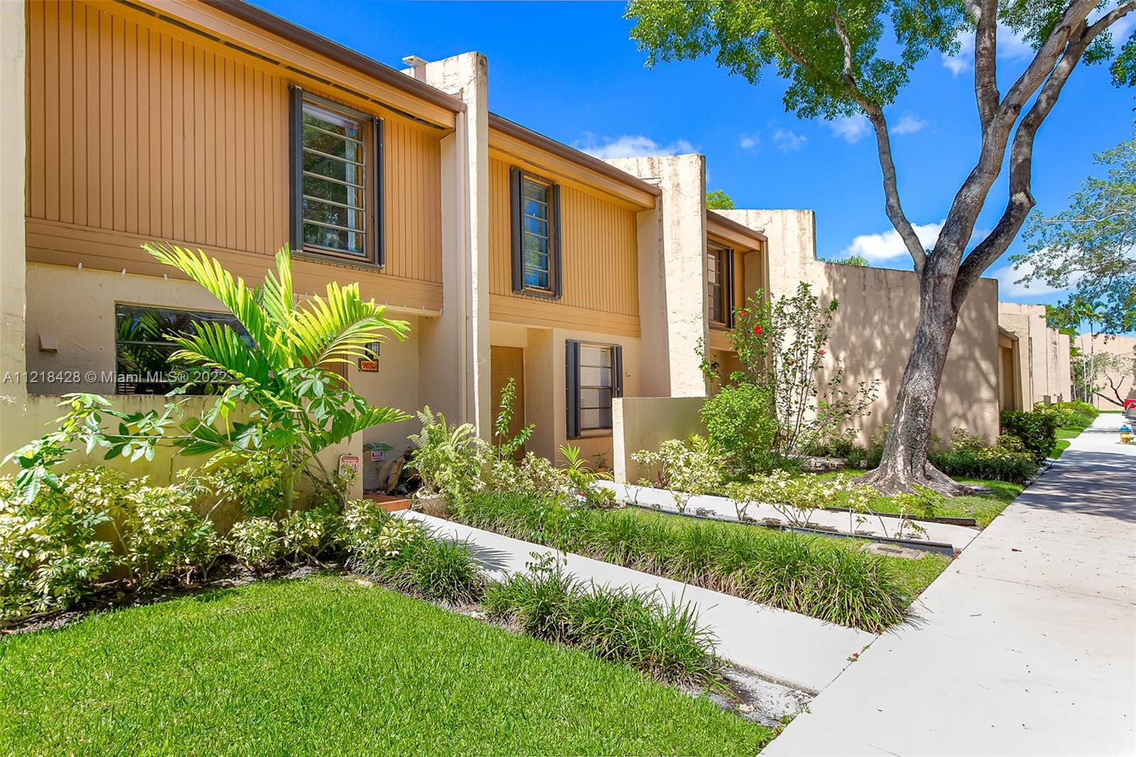 9852 NW 15th St Unit: 190