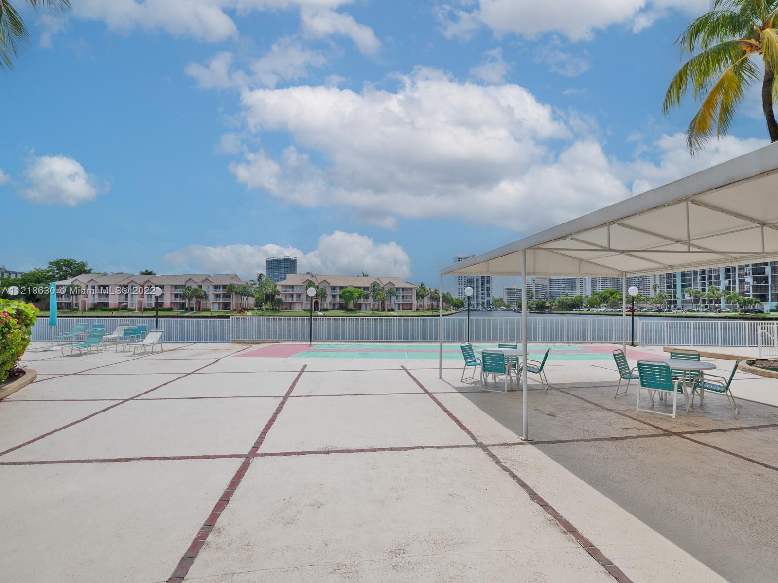 3800 S Ocean Dr Unit: 1517