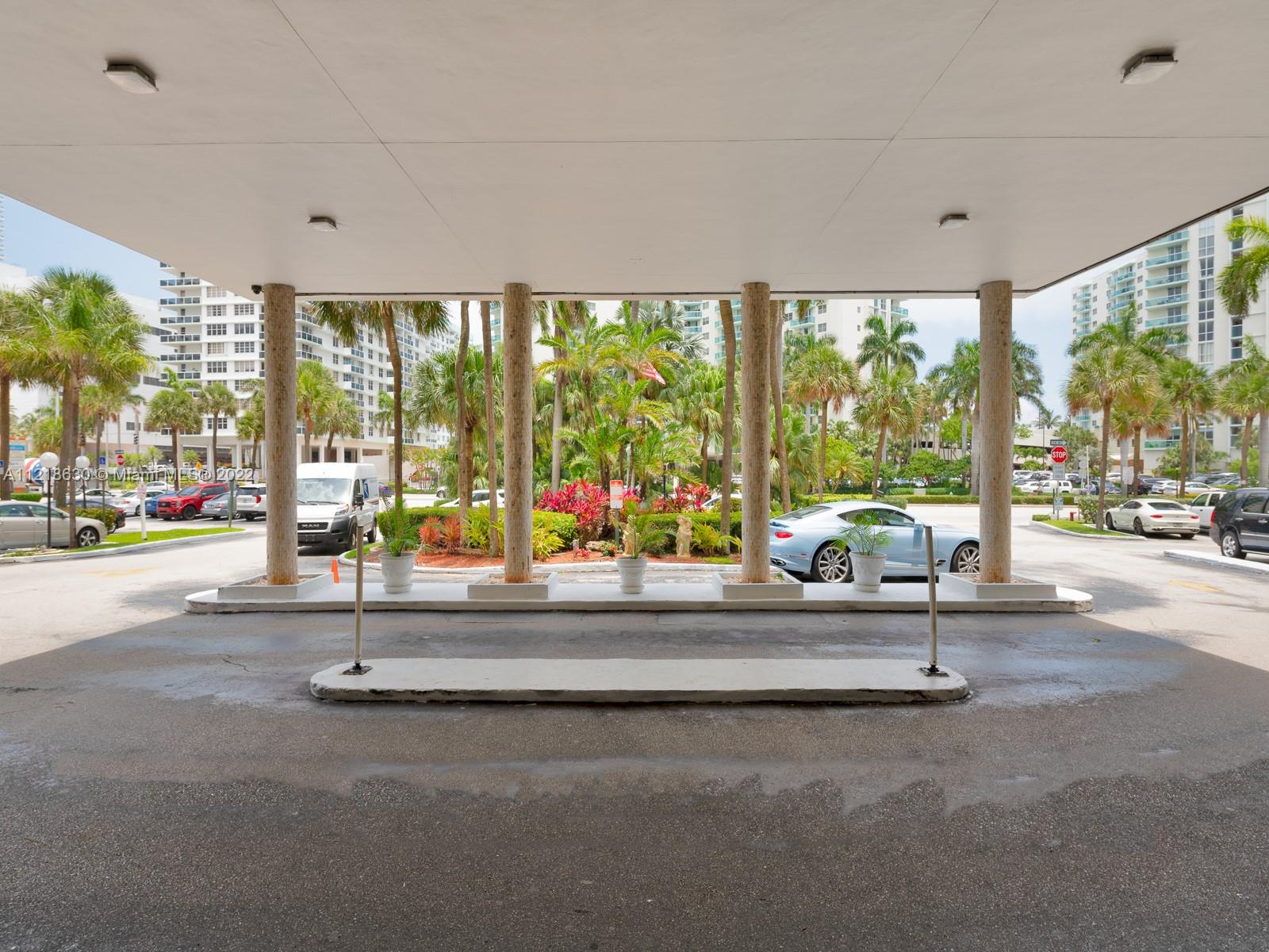 3800 S Ocean Dr Unit: 1517