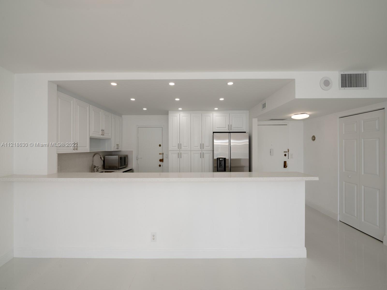 3800 S Ocean Dr Unit: 1517