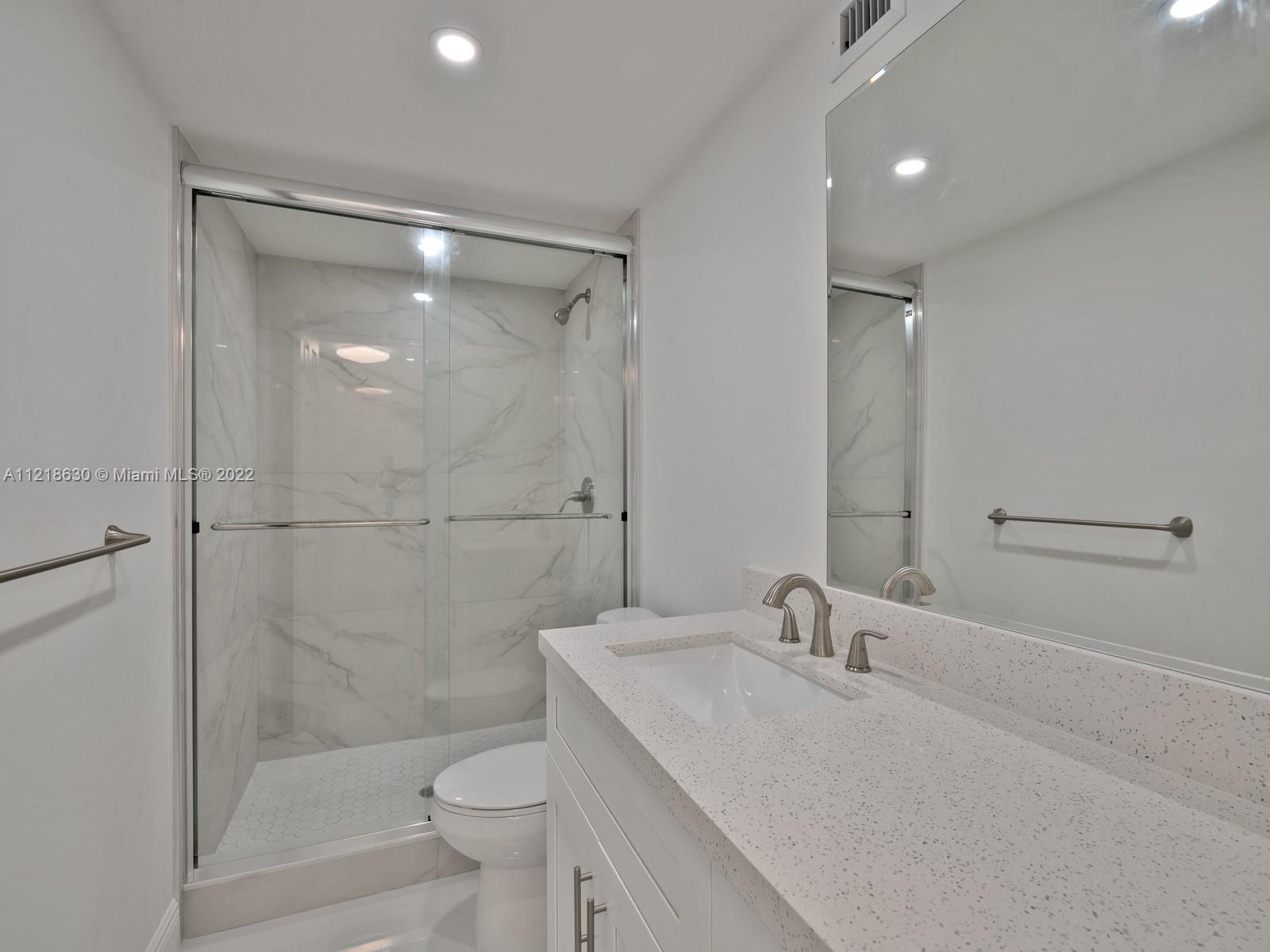 3800 S Ocean Dr Unit: 1517