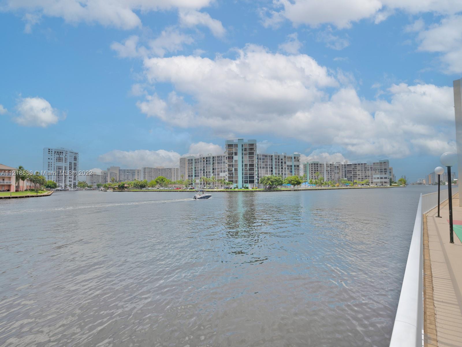 3800 S Ocean Dr Unit: 1517