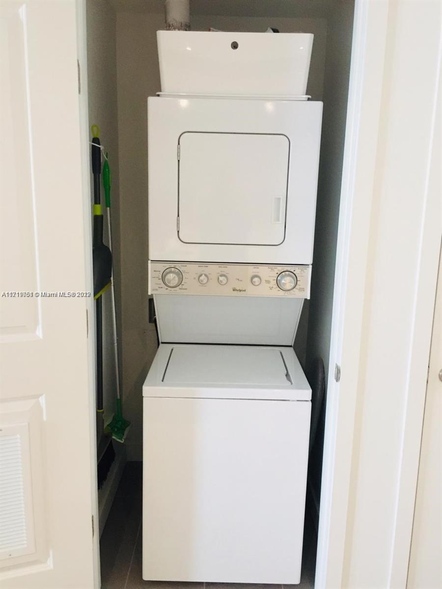 1600 NE 1st Ave Unit: 1407