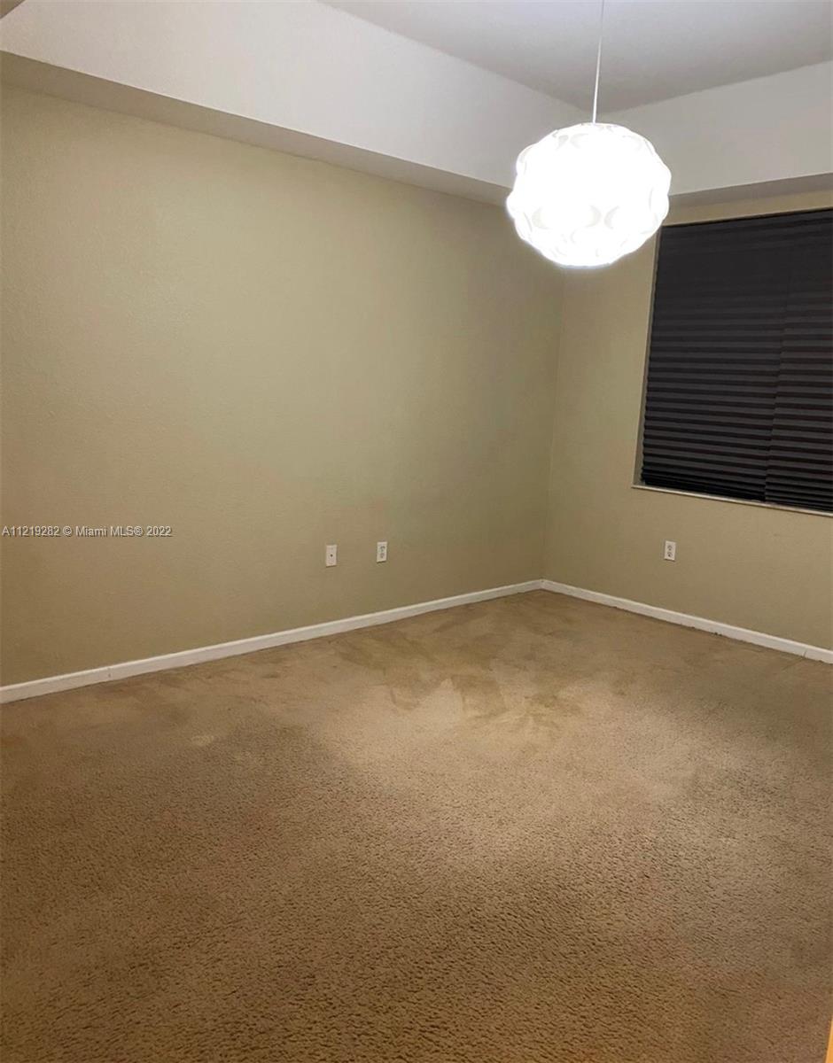 11102 NW 83rd St Unit: 102