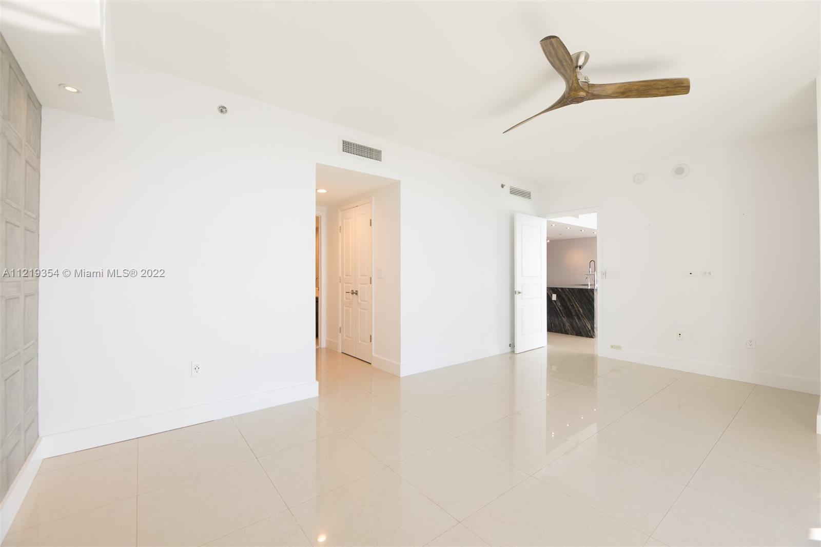 465 Brickell Ave Unit: 4301
