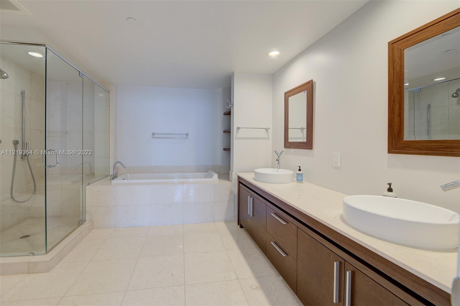 465 Brickell Ave Unit: 4301