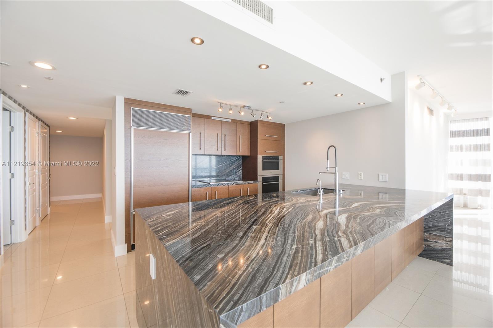 465 Brickell Ave Unit: 4301