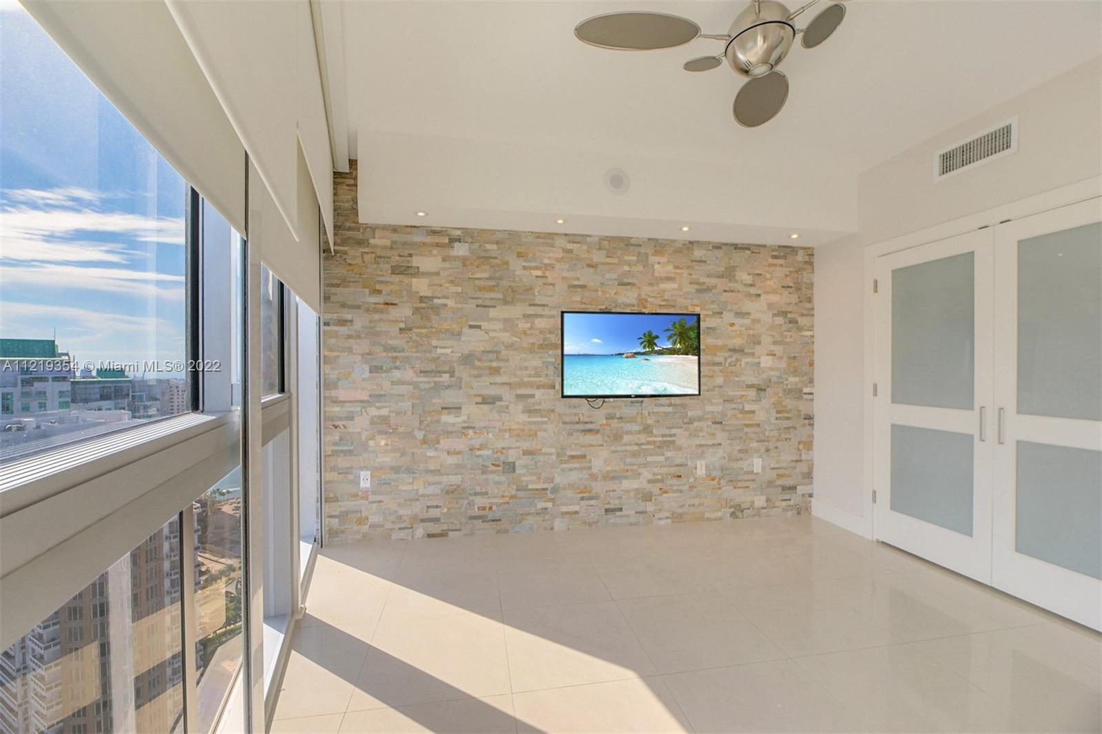 465 Brickell Ave Unit: 4301