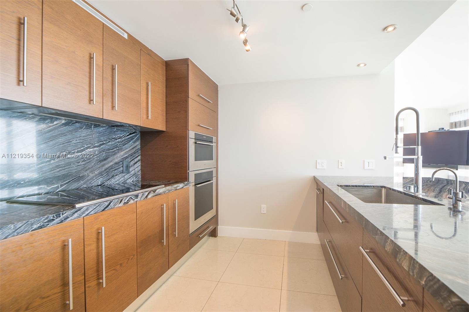 465 Brickell Ave Unit: 4301