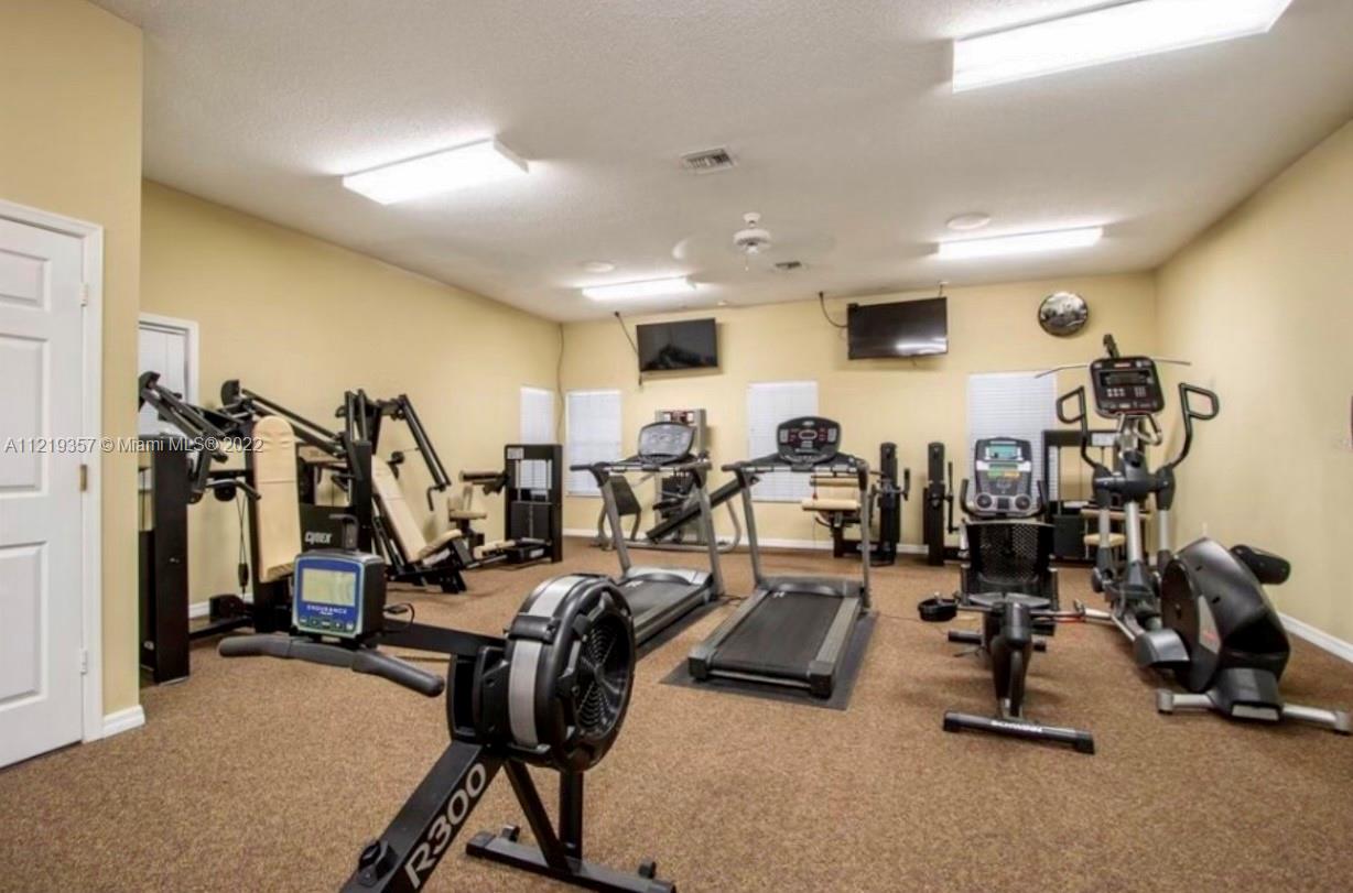 10000 SW 52ND AVE Unit: -