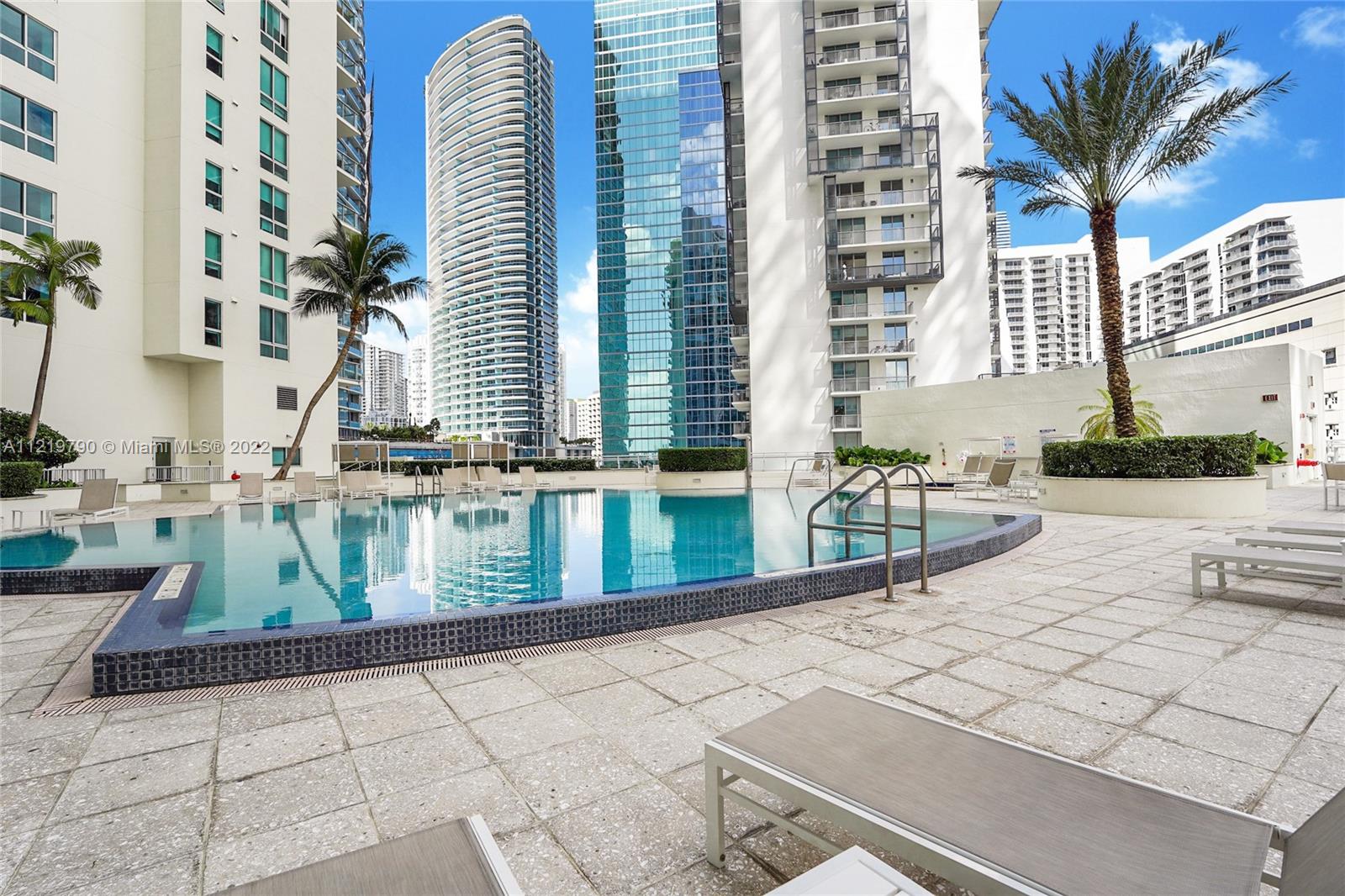 300 S Biscayne Blvd Unit: T-3405