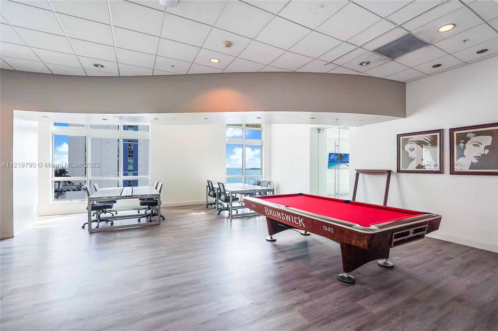 300 S Biscayne Blvd Unit: T-3405