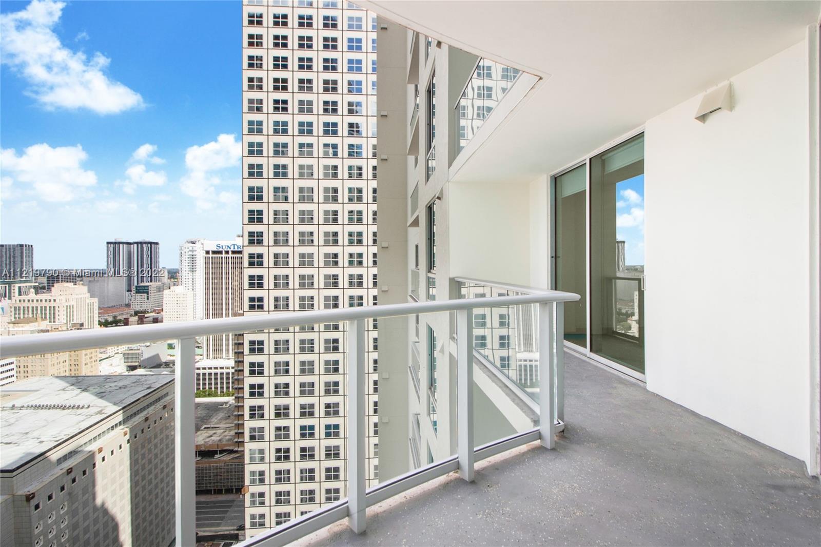 300 S Biscayne Blvd Unit: T-3405