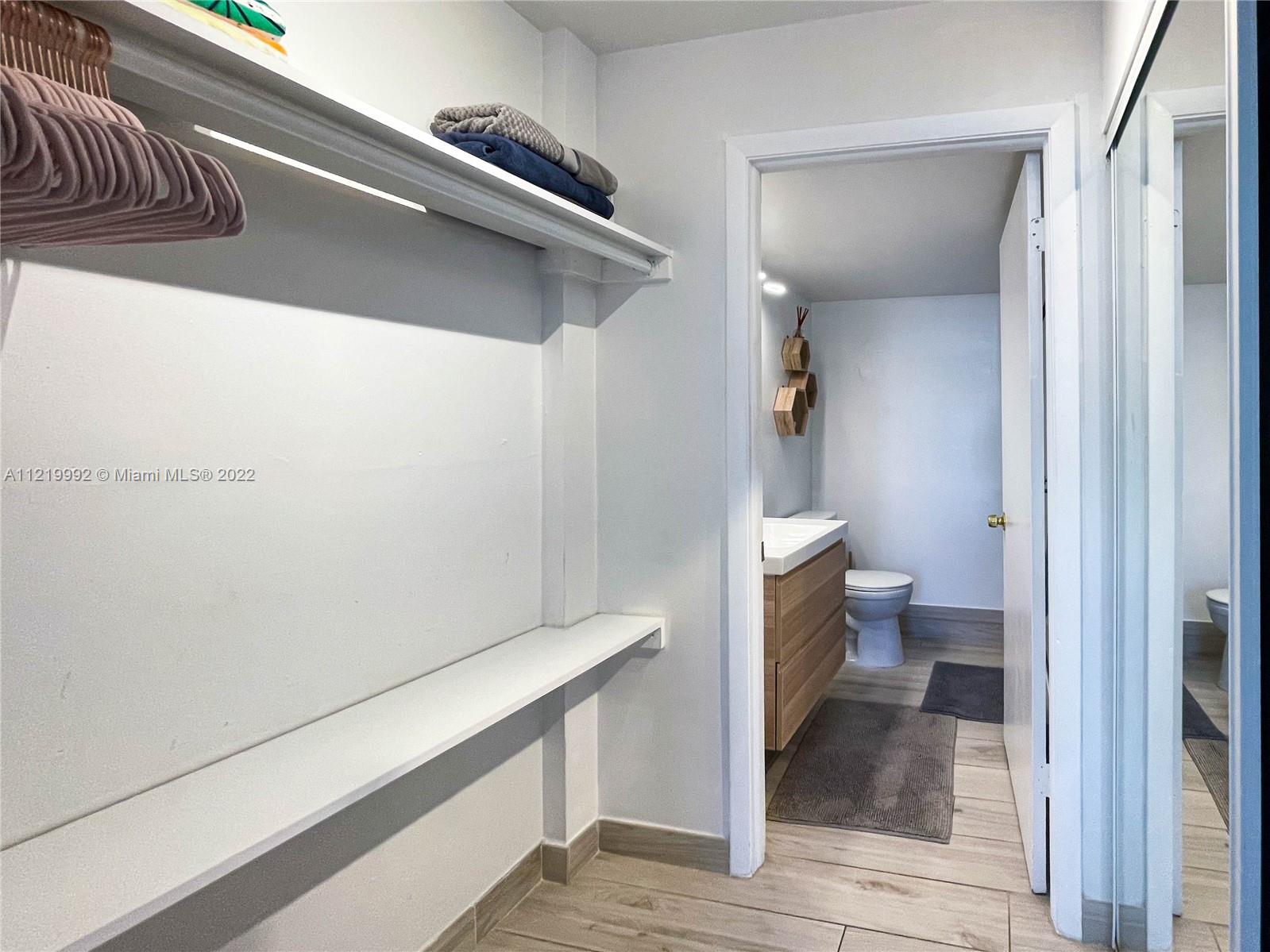 710 Washington Ave Unit: 323