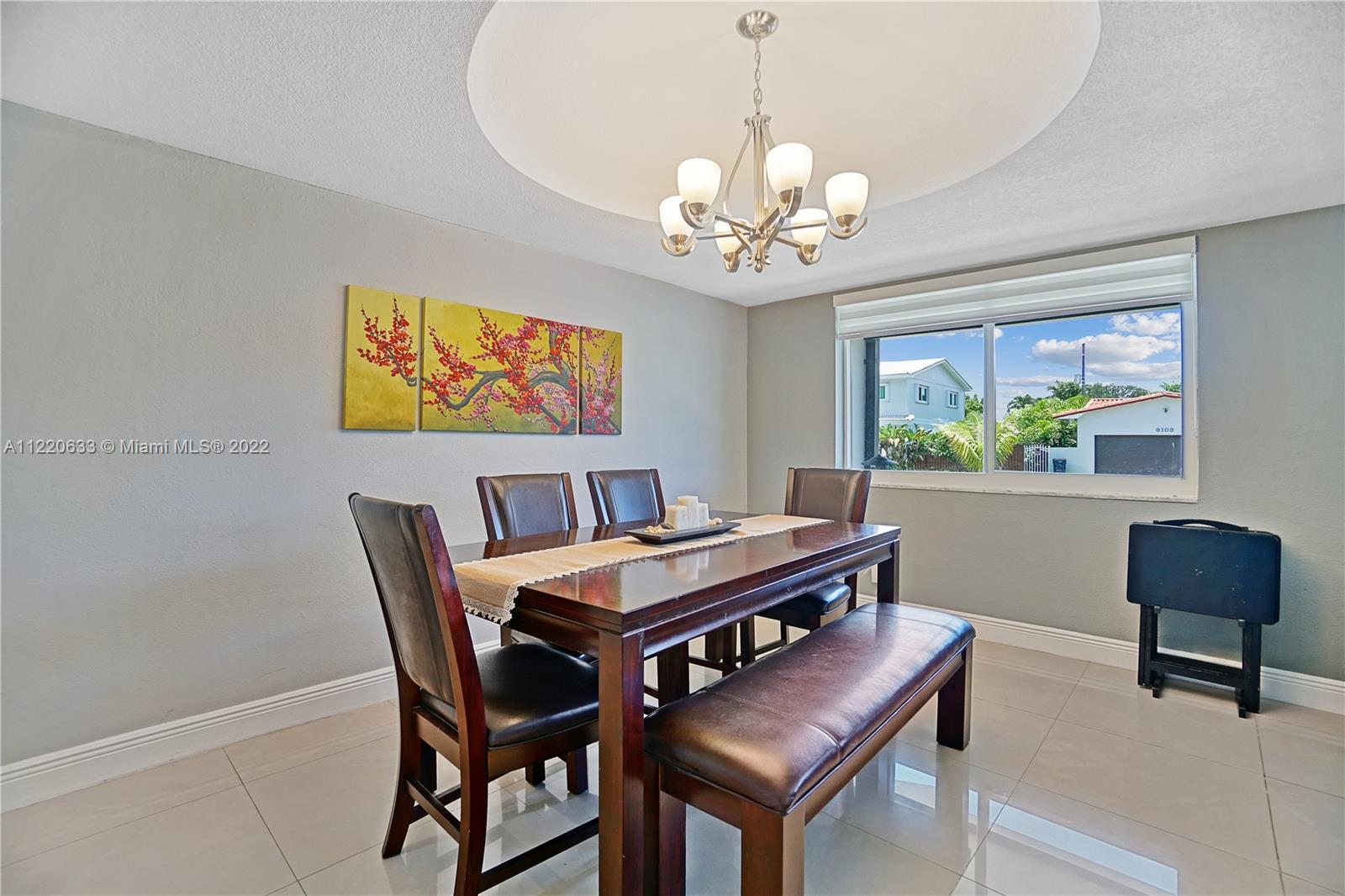 9102 SW 65th Ter