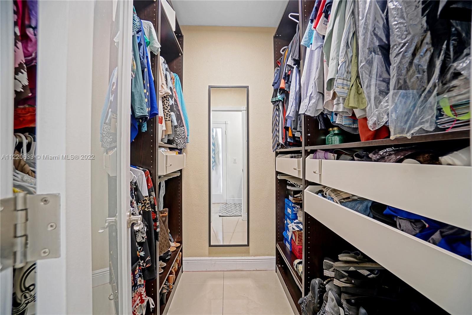 9102 SW 65th Ter