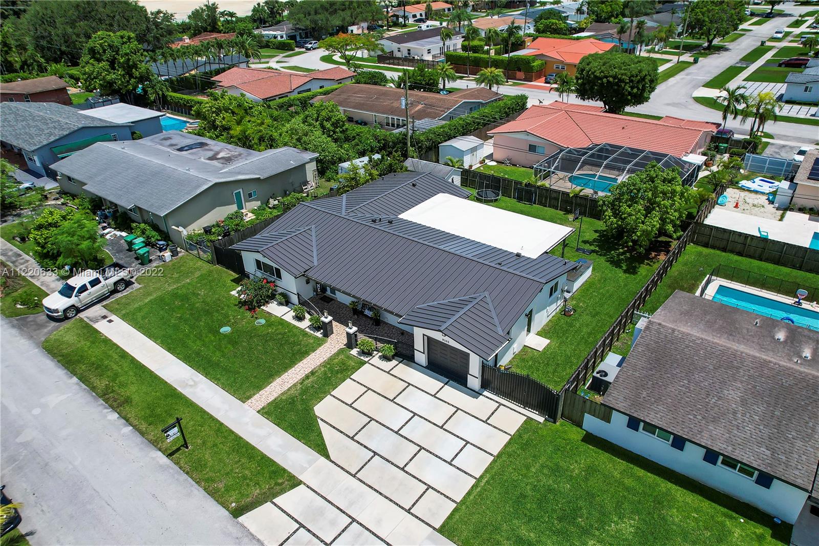 9102 SW 65th Ter