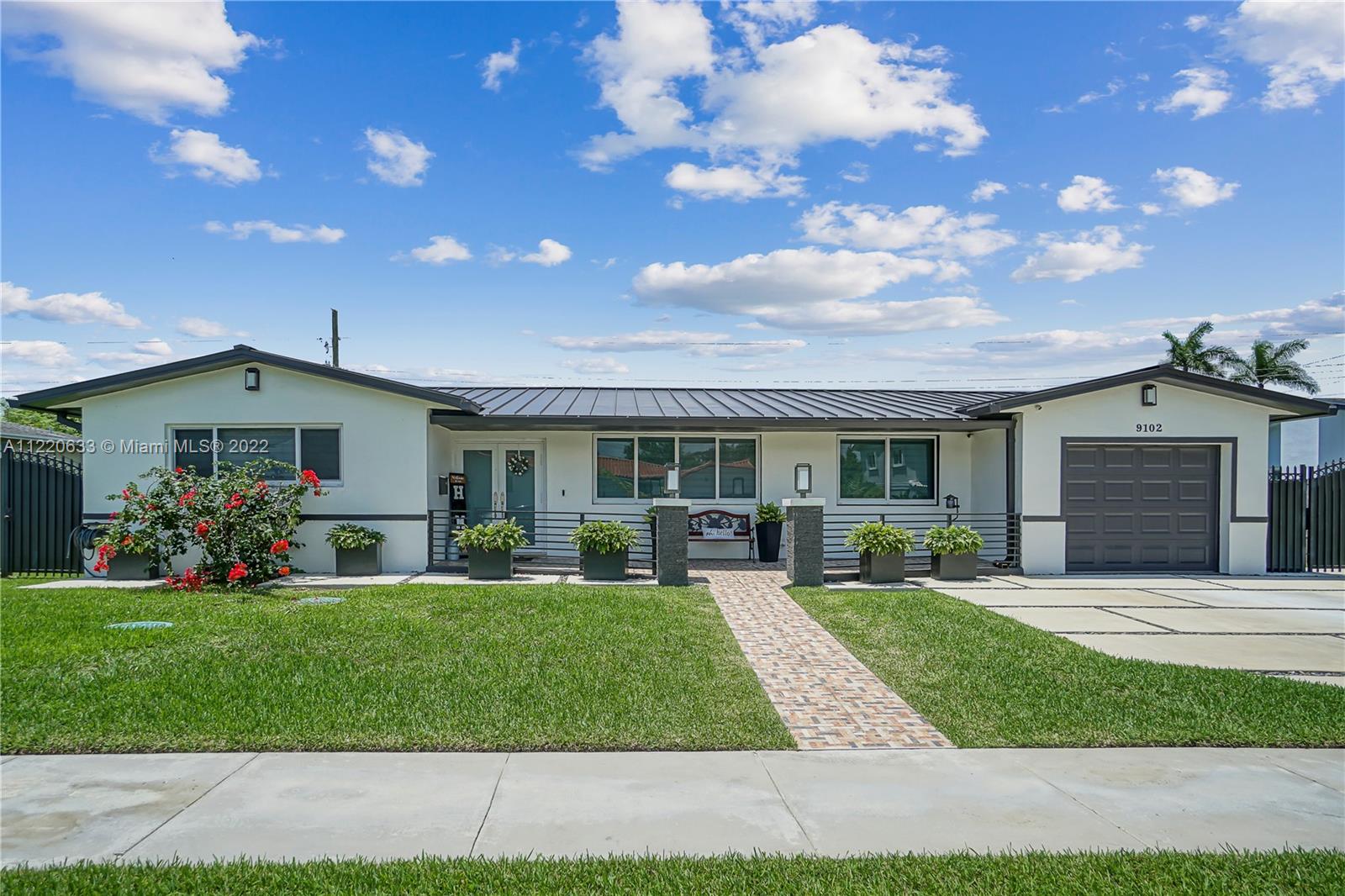 9102 SW 65th Ter