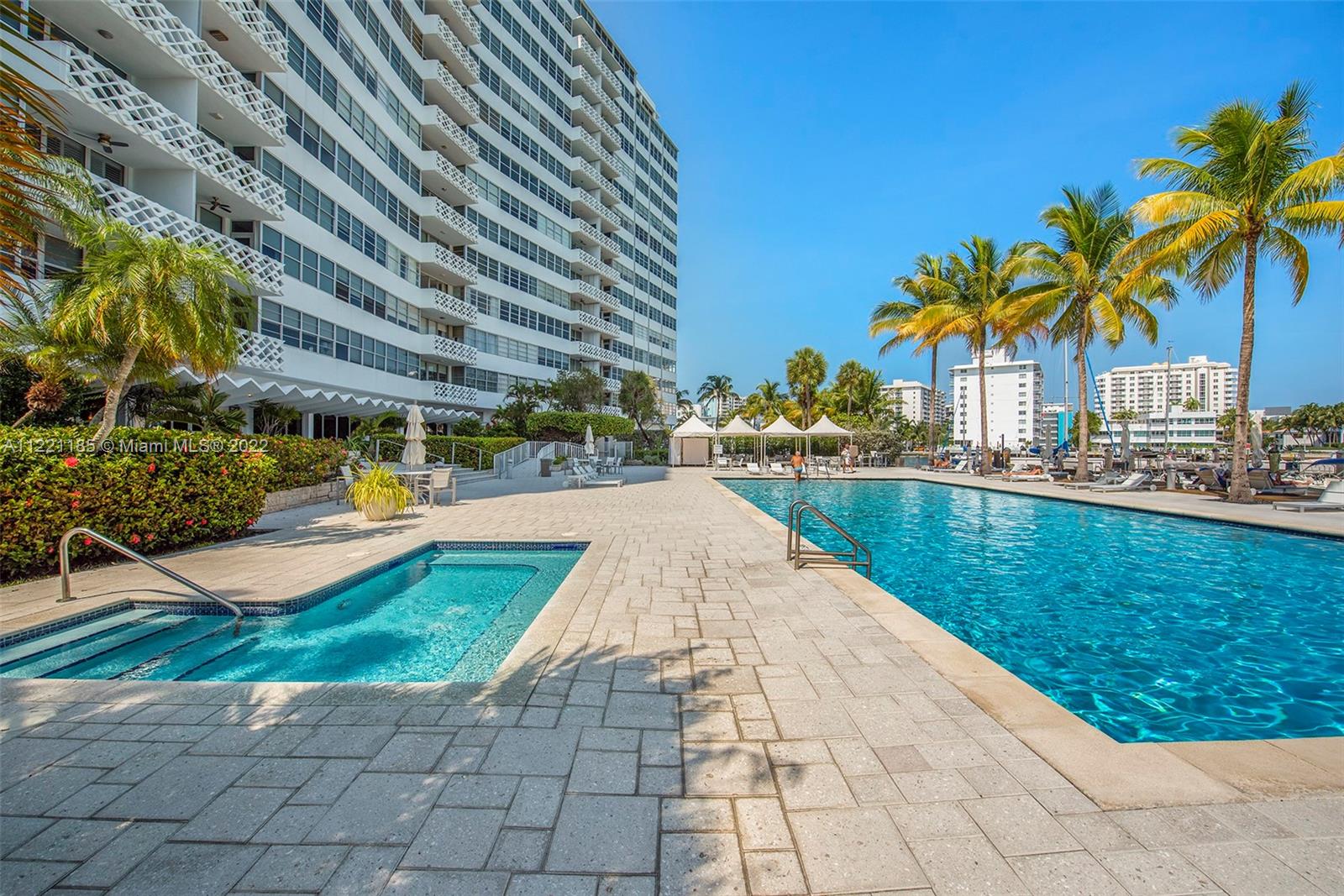 20 Island Ave Unit: PH2