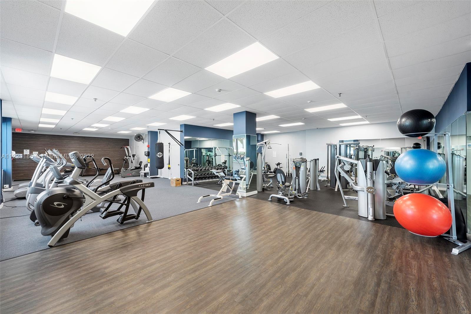 20 Island Ave Unit: PH2