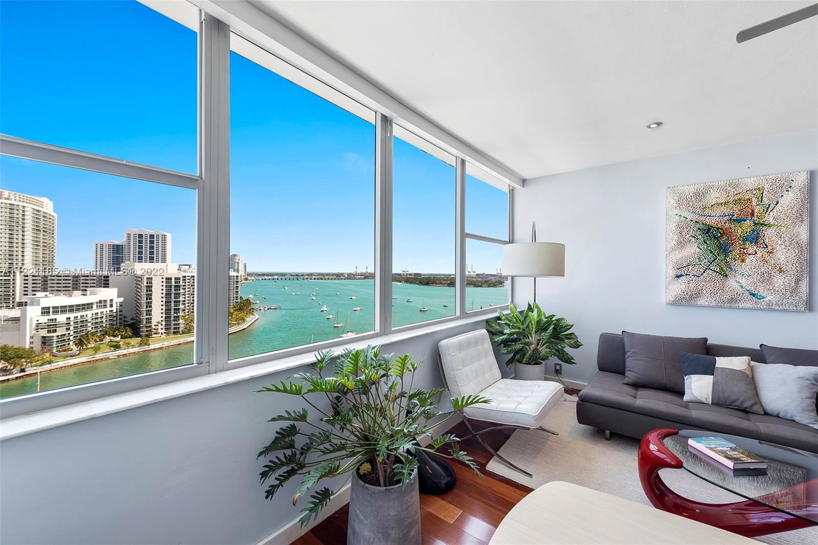 20 Island Ave Unit: PH2