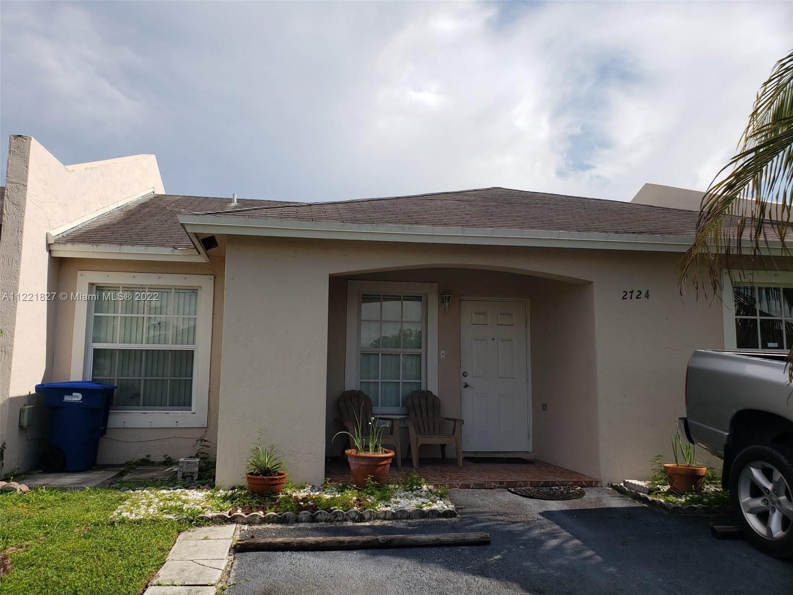 2724 NW 202nd Ln Unit: 0