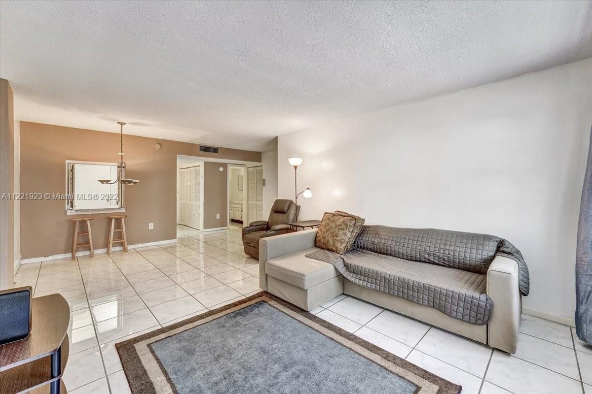 1130 11th St Unit: 2D