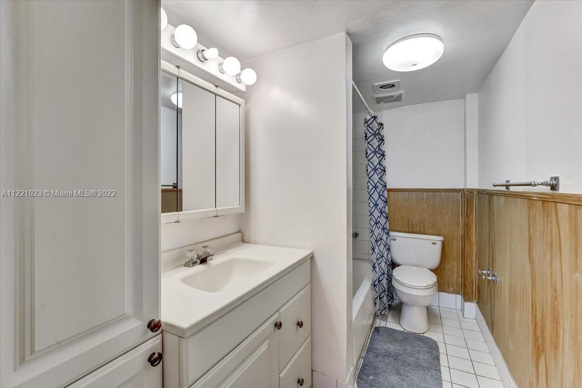 1130 11th St Unit: 2D